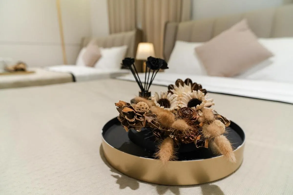 Georgetown Elegant Golden Jacuzzi Ktv 5Br 16Pax E Villa