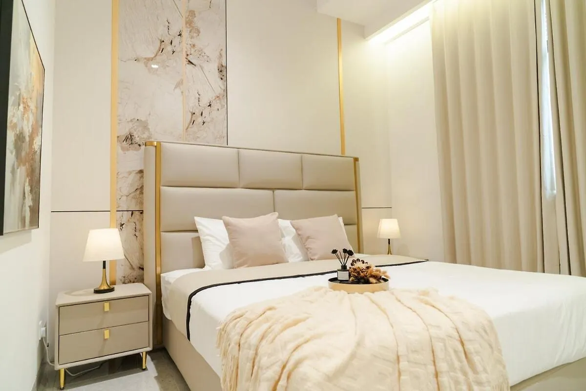 Semesterbostad Georgetown Elegant Golden Jacuzzi Ktv 5Br 16Pax E Villa