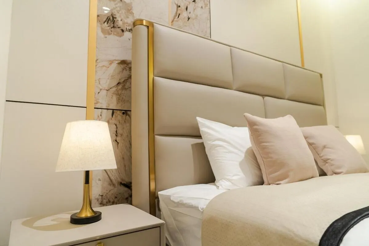 Semesterbostad Georgetown Elegant Golden Jacuzzi Ktv 5Br 16Pax E Villa