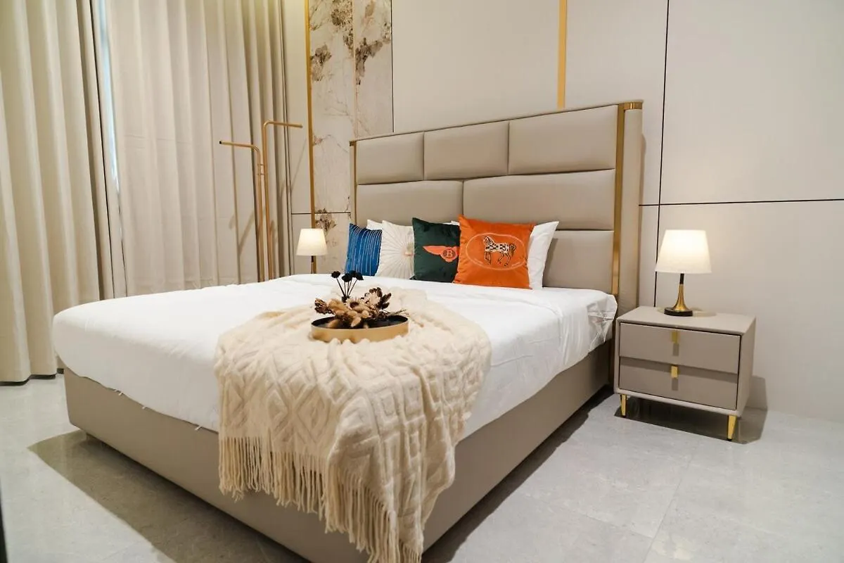 Georgetown Elegant Golden Jacuzzi Ktv 5Br 16Pax E Villa Semesterbostad