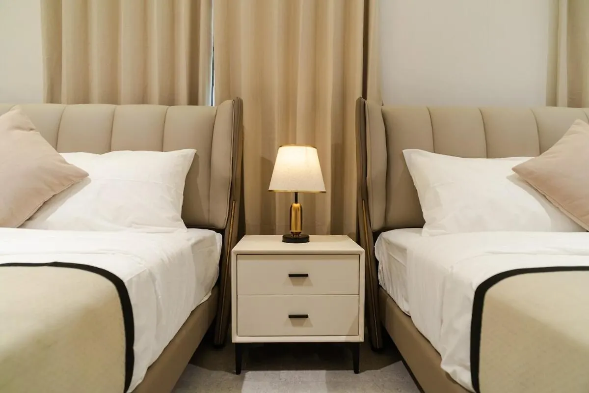 Georgetown Elegant Golden Jacuzzi Ktv 5Br 16Pax E Villa